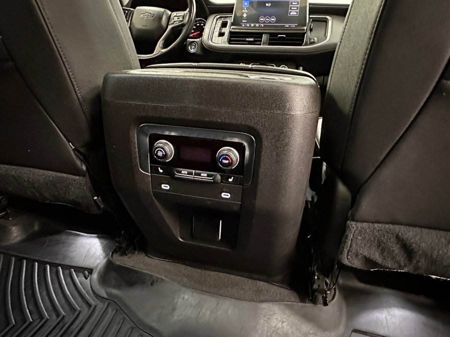 Used 2021 Chevrolet Suburban RST w/ Luxury Package image 44