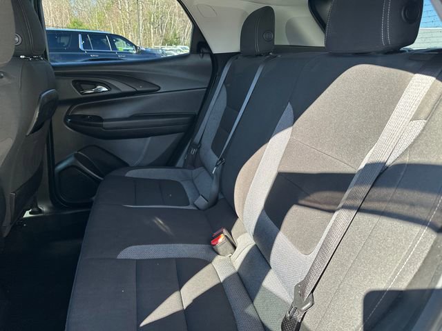 Used 2022 Chevrolet TrailBlazer LT w/ LPO, Blackout Package image 17