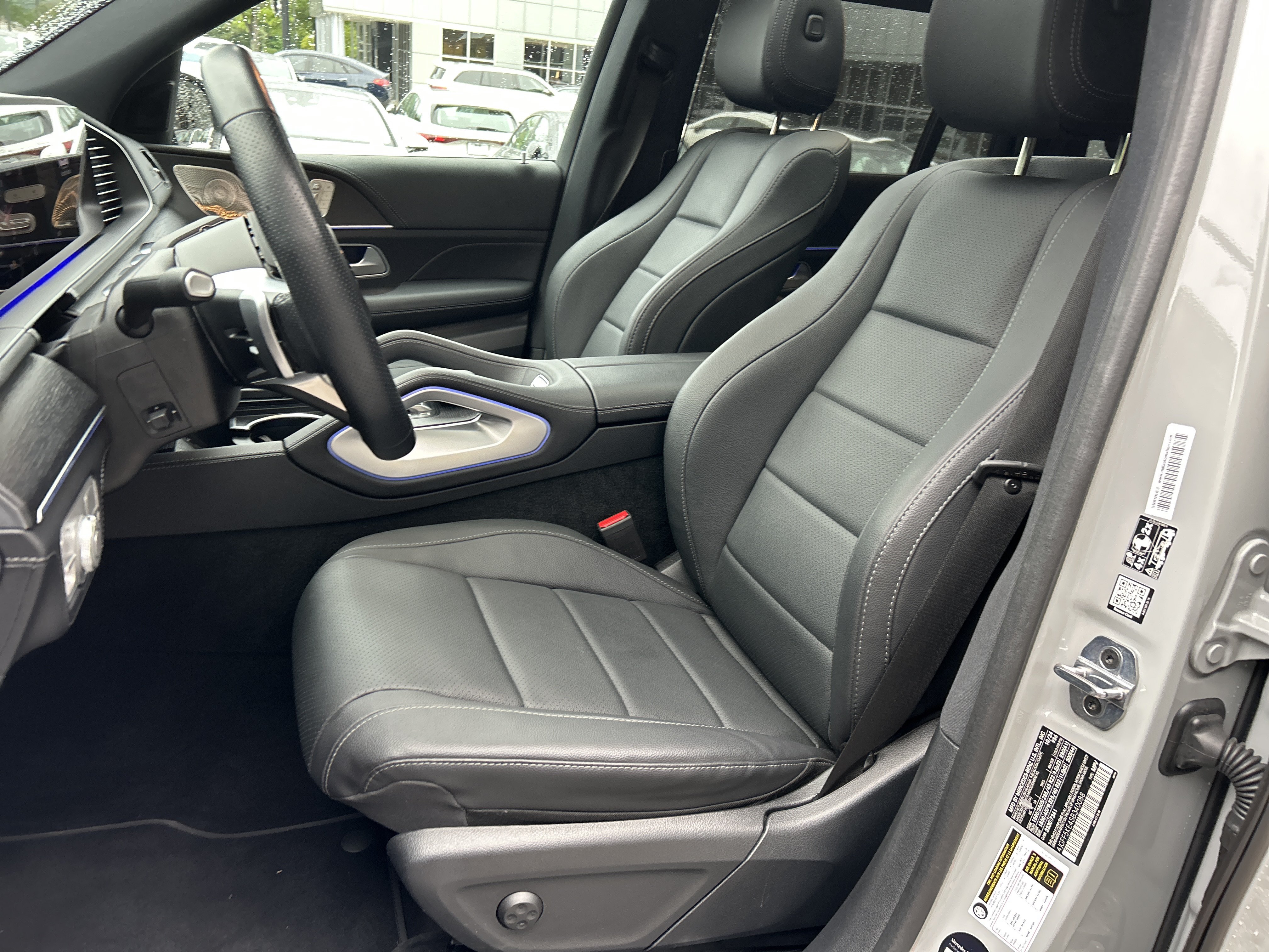 Certified 2025 Mercedes-Benz GLS 450 4MATIC image 23