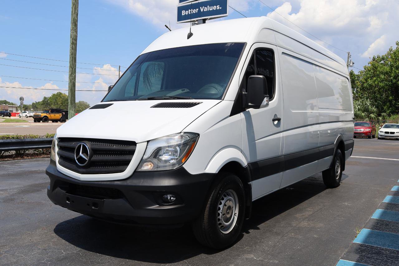 Used 2017 Mercedes-Benz Sprinter 2500 image 3
