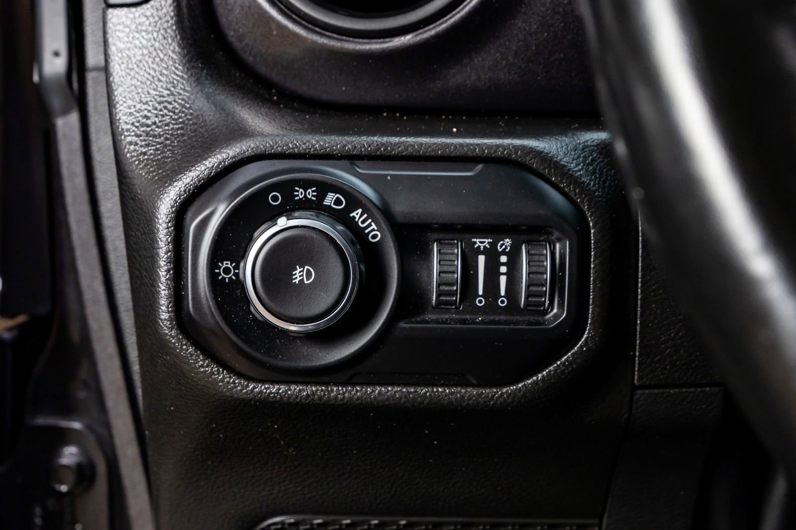Used 2021 Jeep Wrangler Unlimited Sport AWD/4WD image 21
