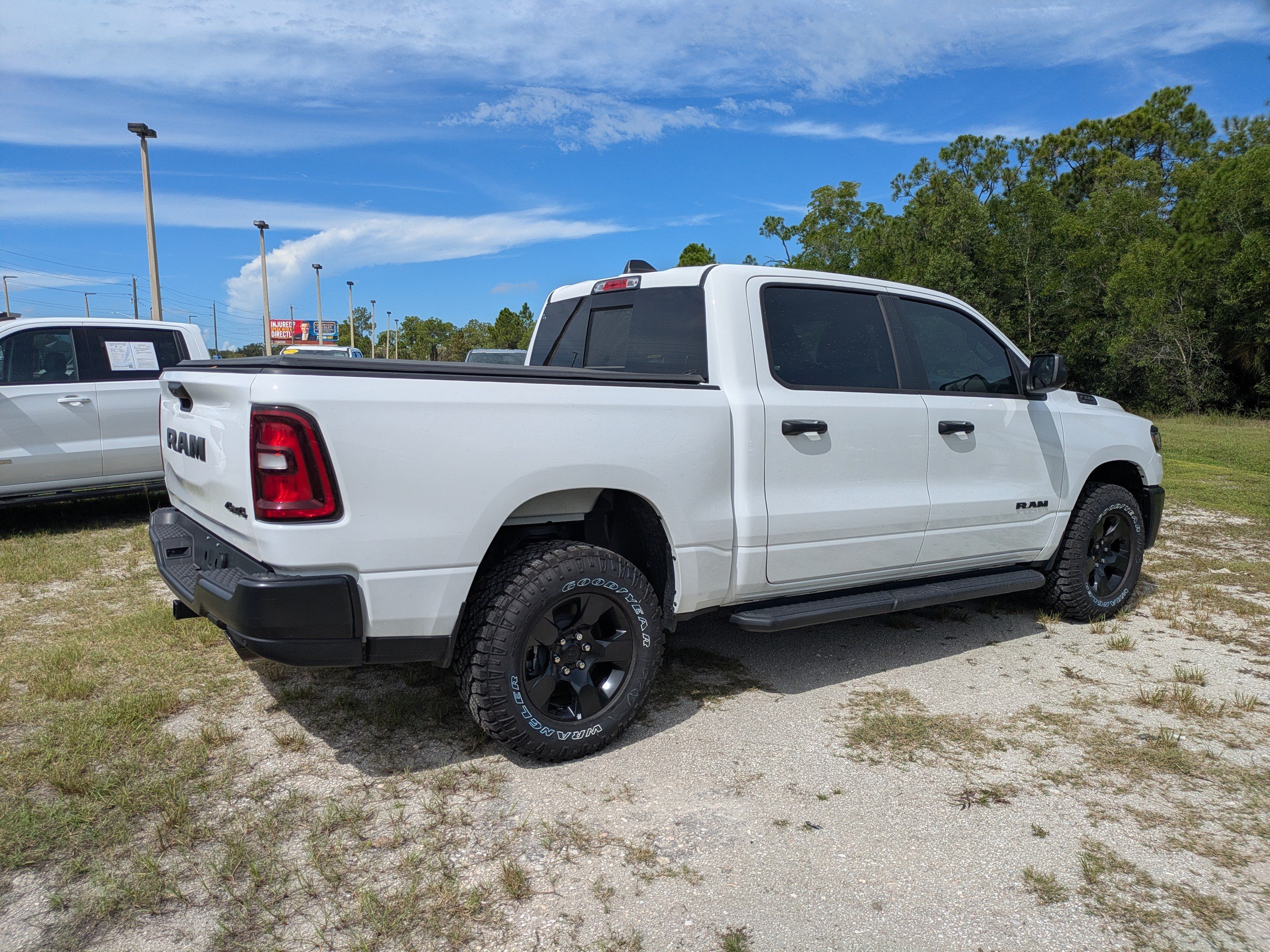 Used 2025 RAM 1500 Warlock AWD/4WD image 4