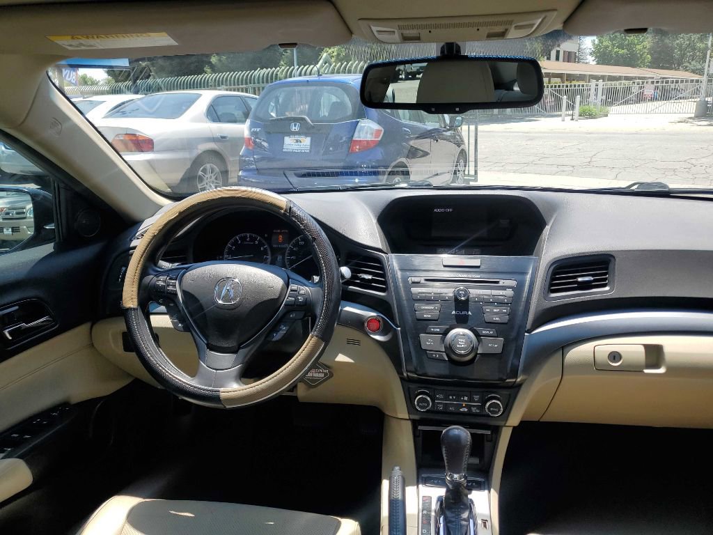 Used 2015 Acura ILX w/ Premium Package FWD image 23