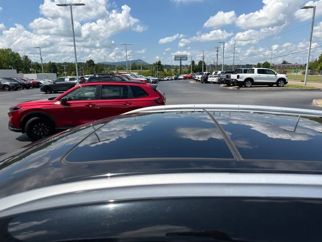 Used 2016 Nissan Murano Platinum w/ Platinum Technology Package AWD/4WD image 3