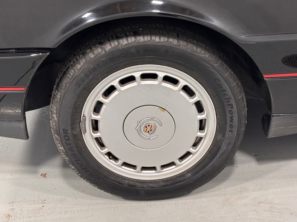 Used 1992 Cadillac Allante image 26