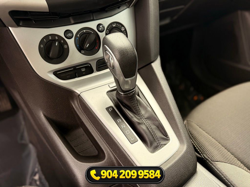 Used 2014 Ford Focus SE FWD image 14