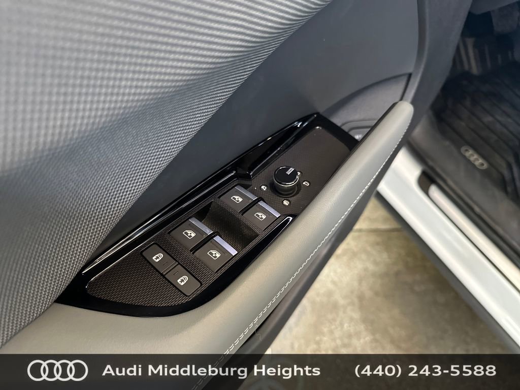 Used 2026 Audi Q3 quattro 2.0T image 13