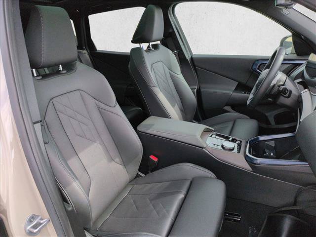 Used 2025 BMW X3 xDrive30i w/ M Sport Package AWD/4WD image 21