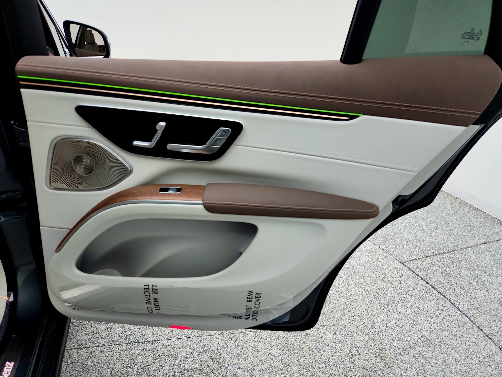 Certified 2023 Mercedes-Benz EQS 450+ SUV image 28