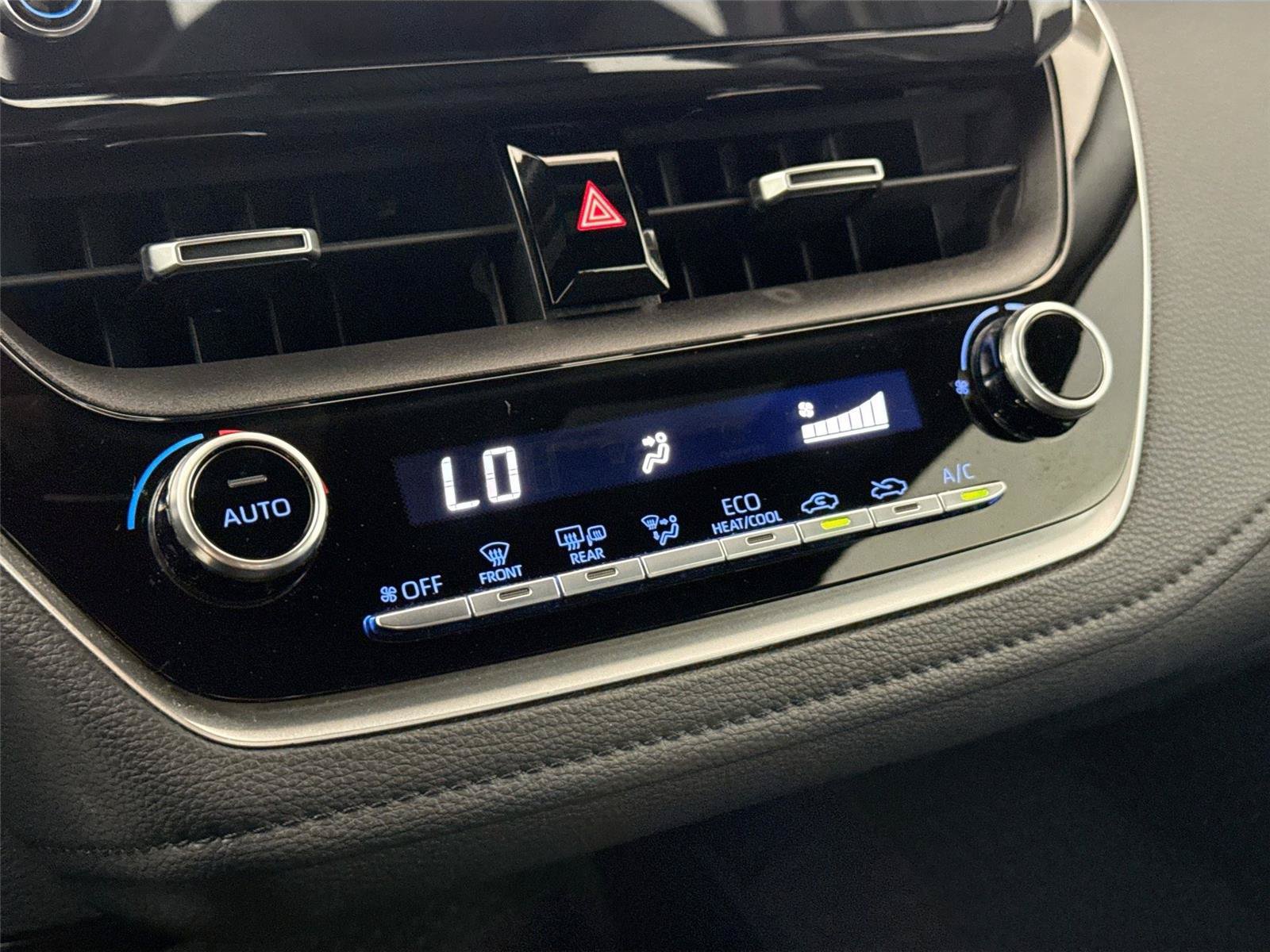 Certified 2020 Toyota Corolla SE FWD image 21