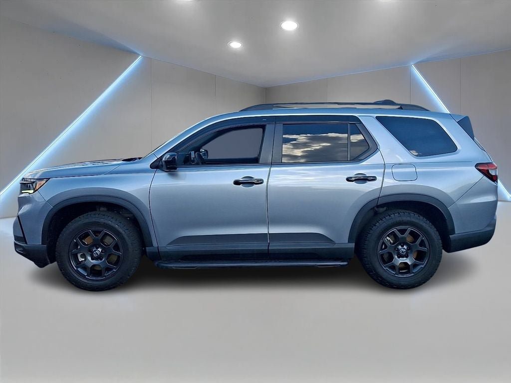 Used 2023 Honda Pilot TrailSport image 7