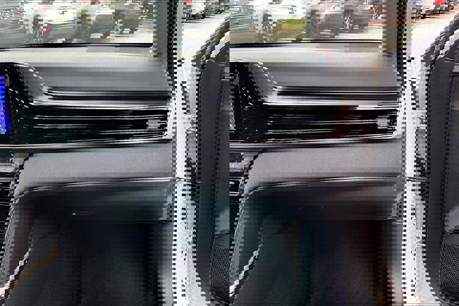 Used 2025 Toyota Camry LE image 19