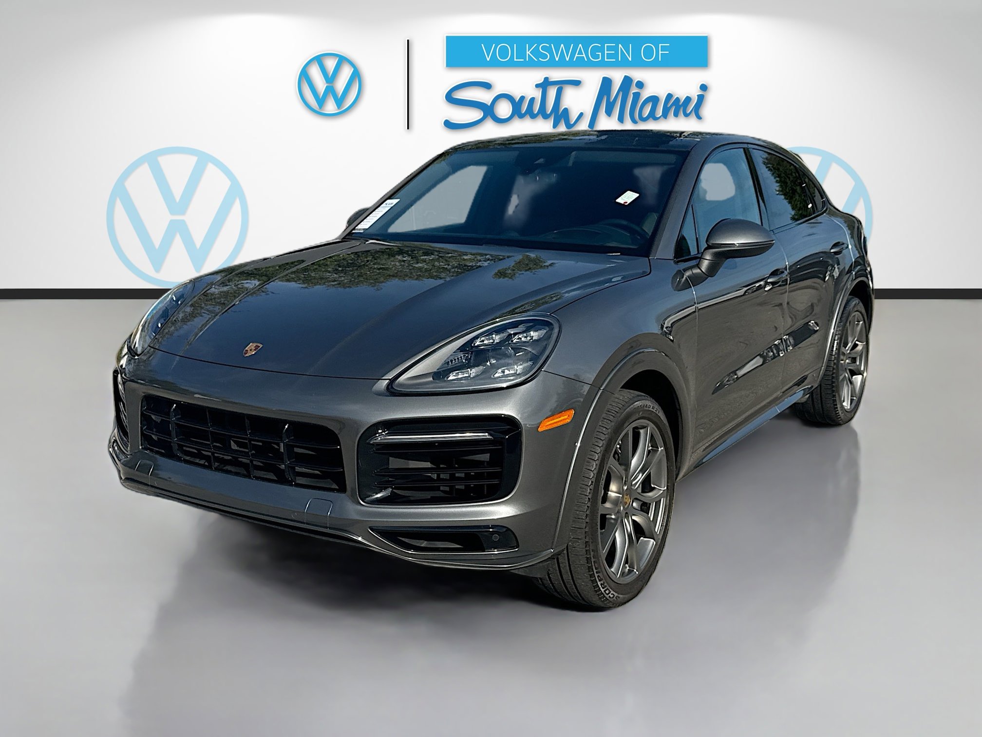 Used 2021 Porsche Cayenne S image 3