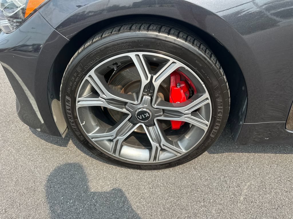Used 2018 Kia Stinger GT RWD image 13