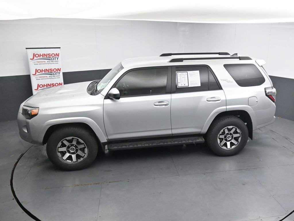 Used 2024 Toyota 4Runner TRD Off-Road AWD/4WD image 13