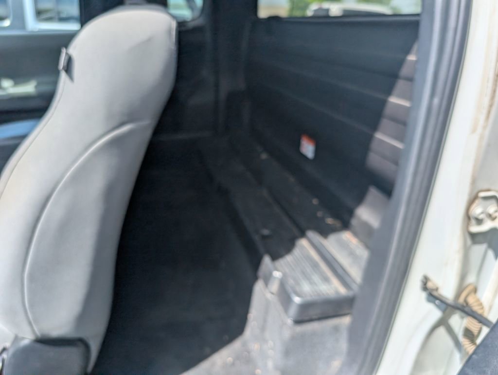 Used 2020 Toyota Tacoma SR image 7