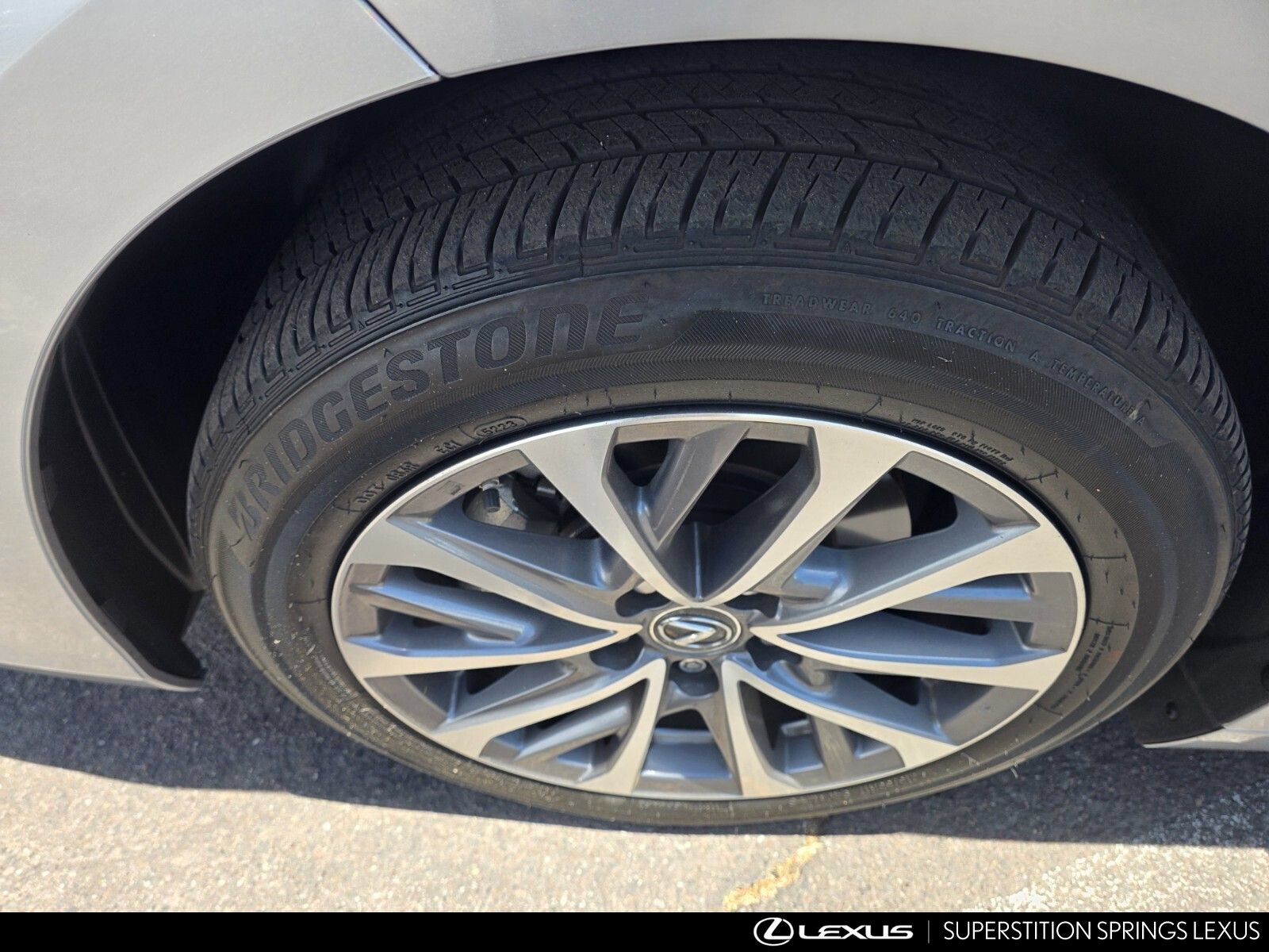 Certified 2025 Lexus ES 350 w/ Accessory Package (Z2) FWD image 11