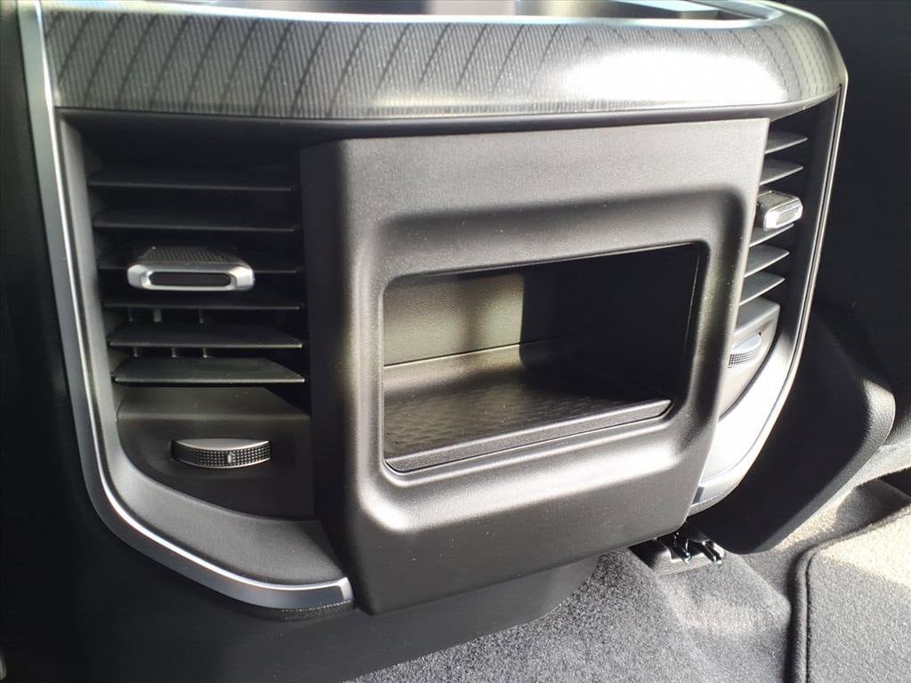New 2026 RAM 1500 Big Horn AWD/4WD image 9