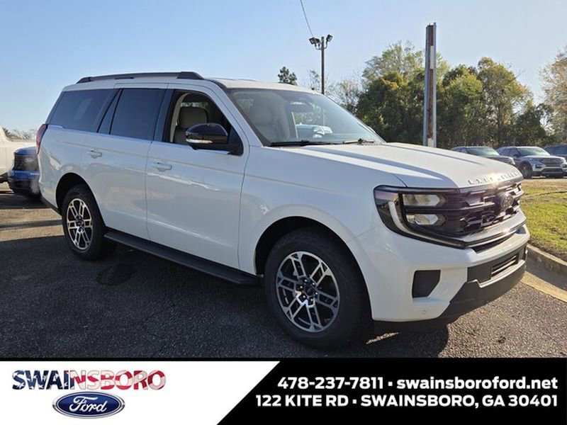 New 2026 Ford Expedition Active image 1