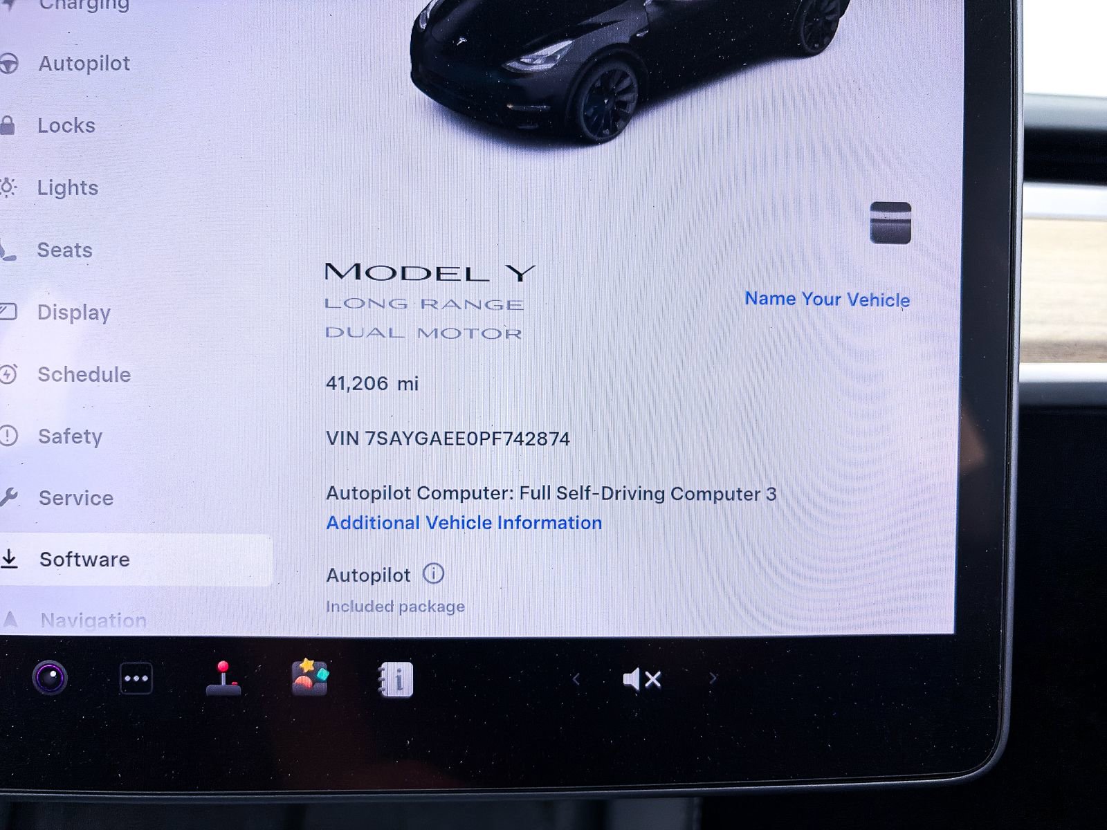 Used 2023 Tesla Model Y Long Range image 25