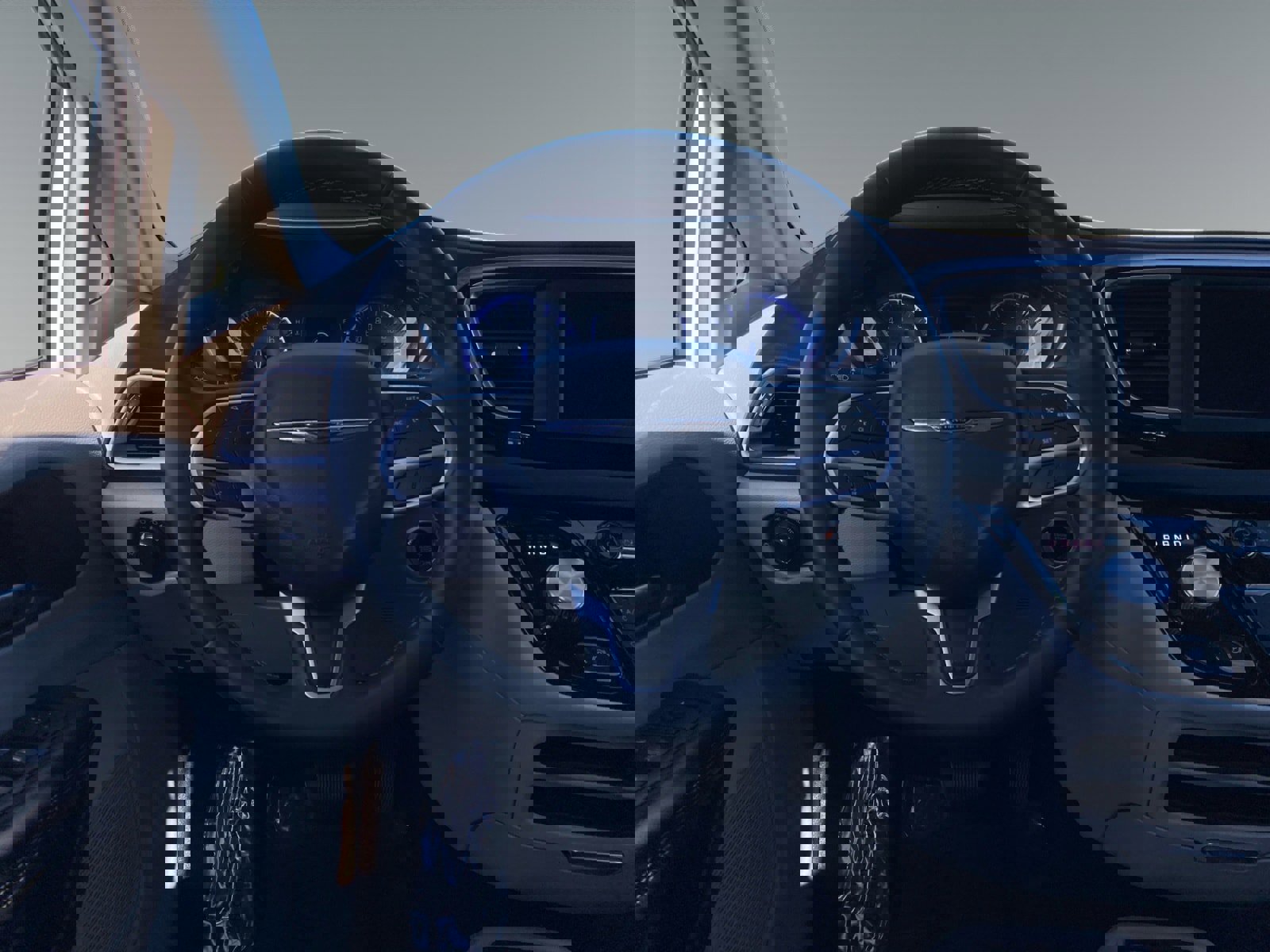 Used 2022 Chrysler Voyager LX image 12