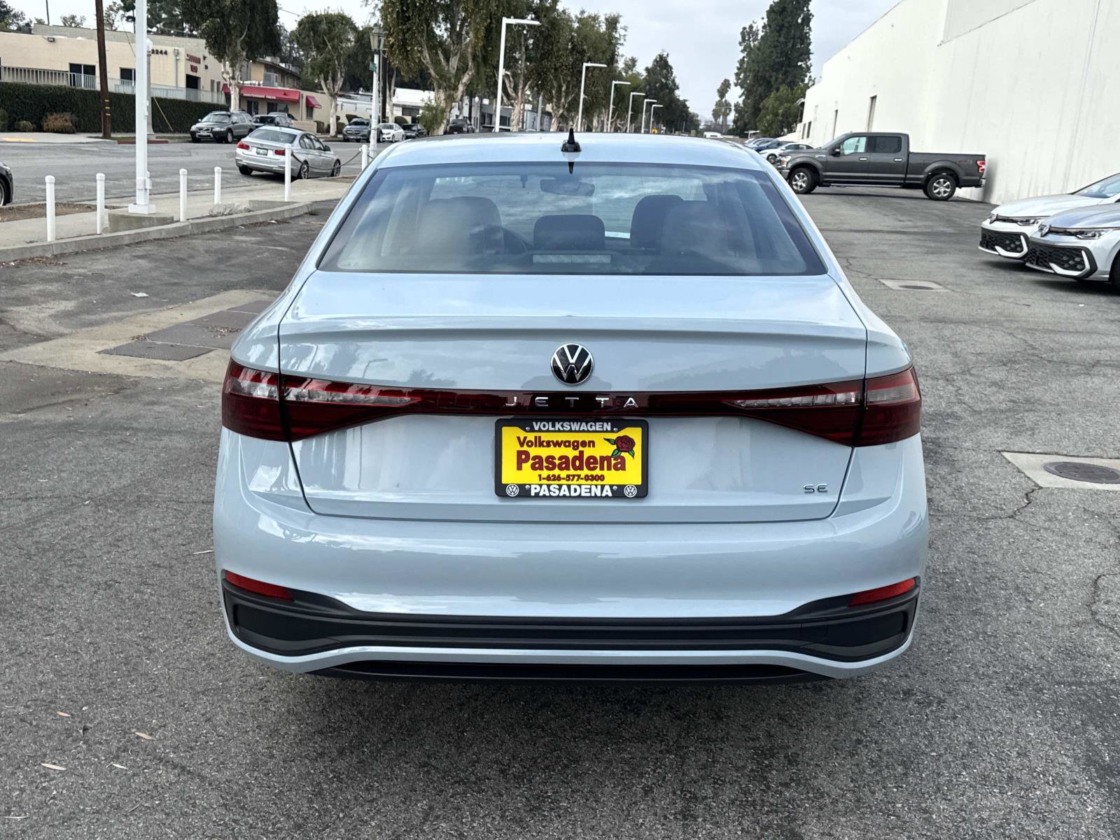 New 2026 Volkswagen Jetta SE image 4