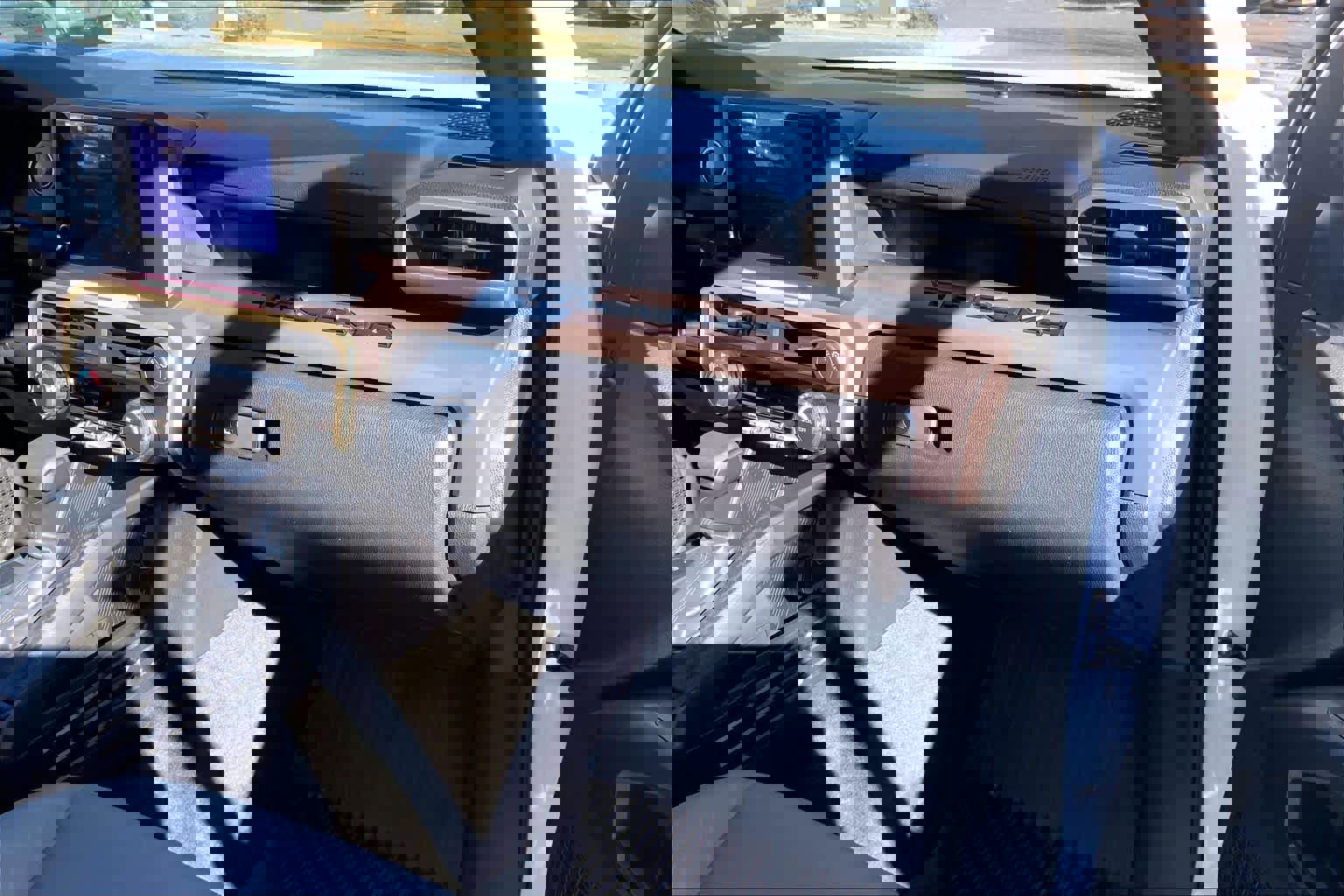 Used 2024 Toyota Tacoma SR5 image 17