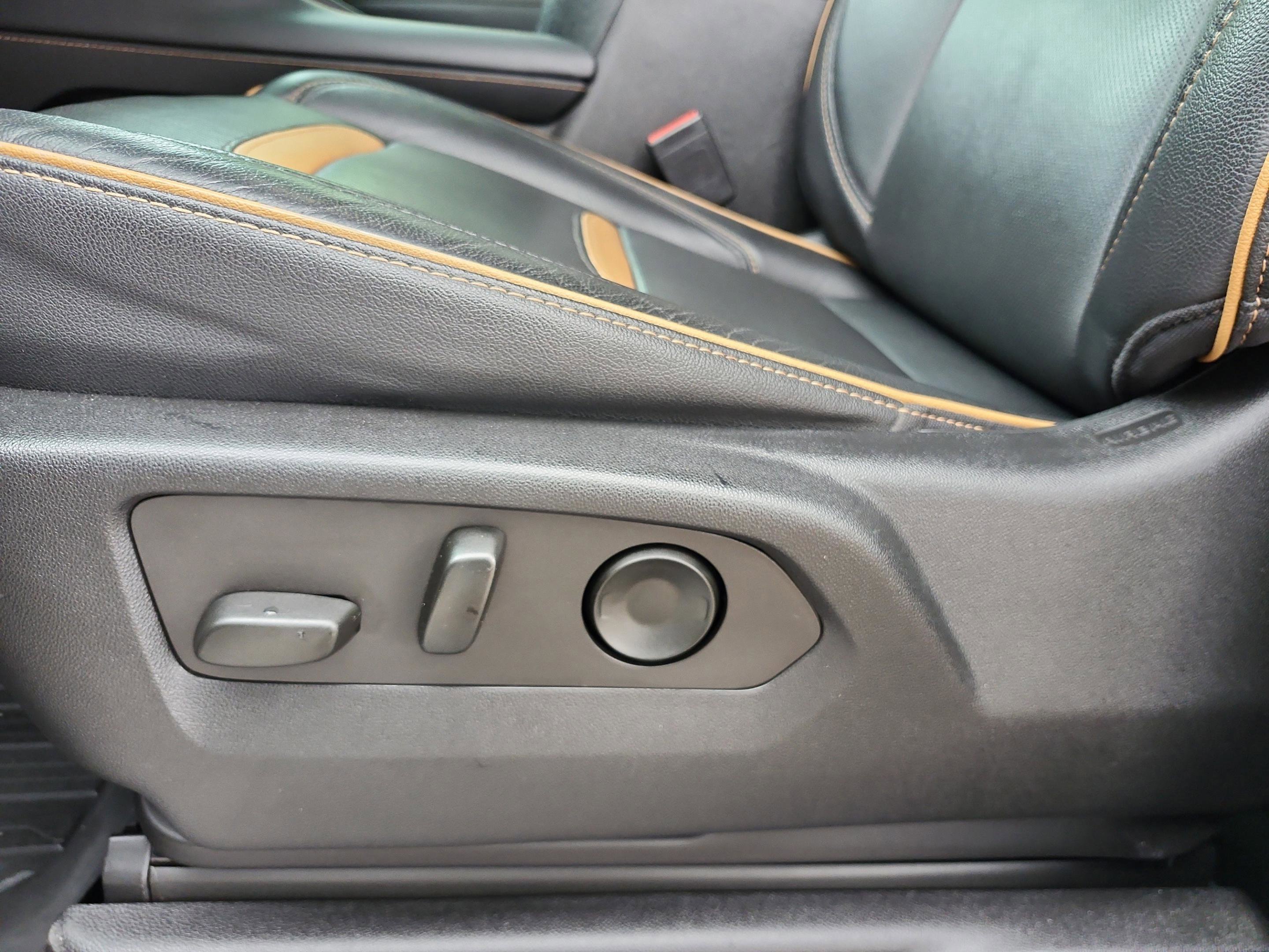 Used 2022 GMC Yukon AT4 w/ Max Trailering Package image 14