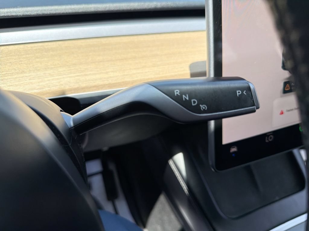 Used 2022 Tesla Model Y Long Range AWD/4WD image 22