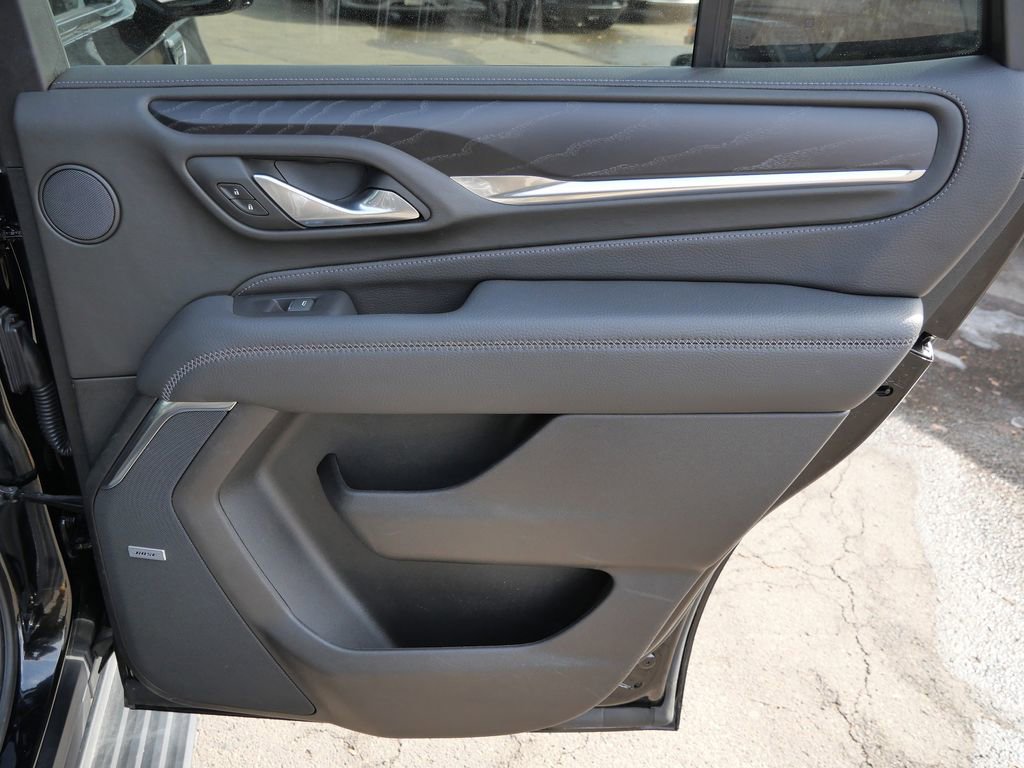 Used 2024 GMC Yukon Denali w/ Denali Reserve Package image 18