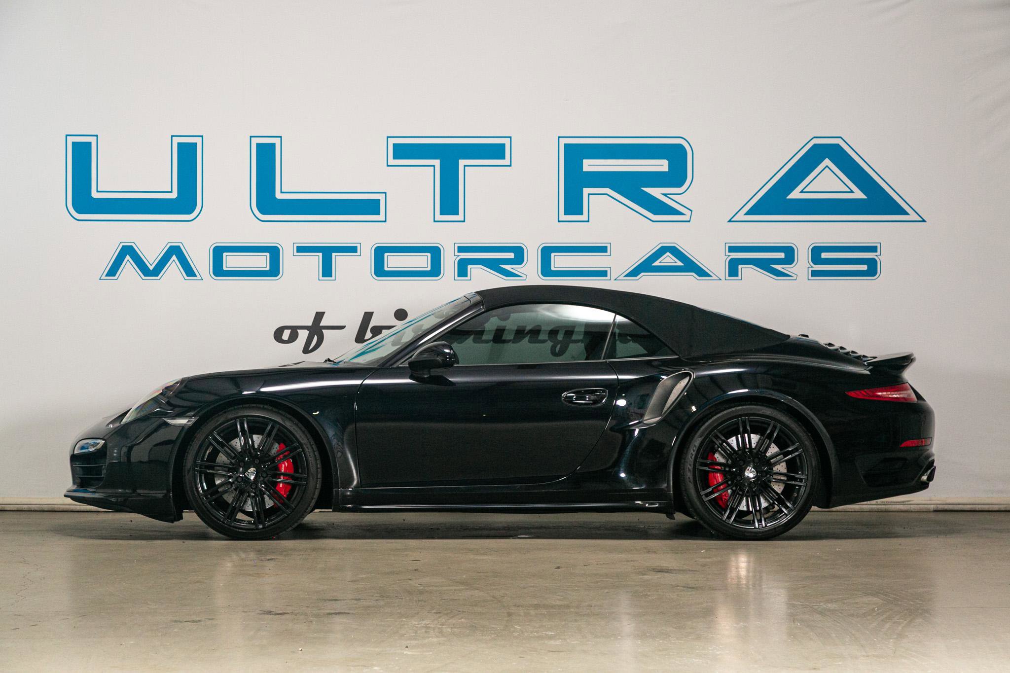 Used 2015 Porsche 911 Turbo image 3