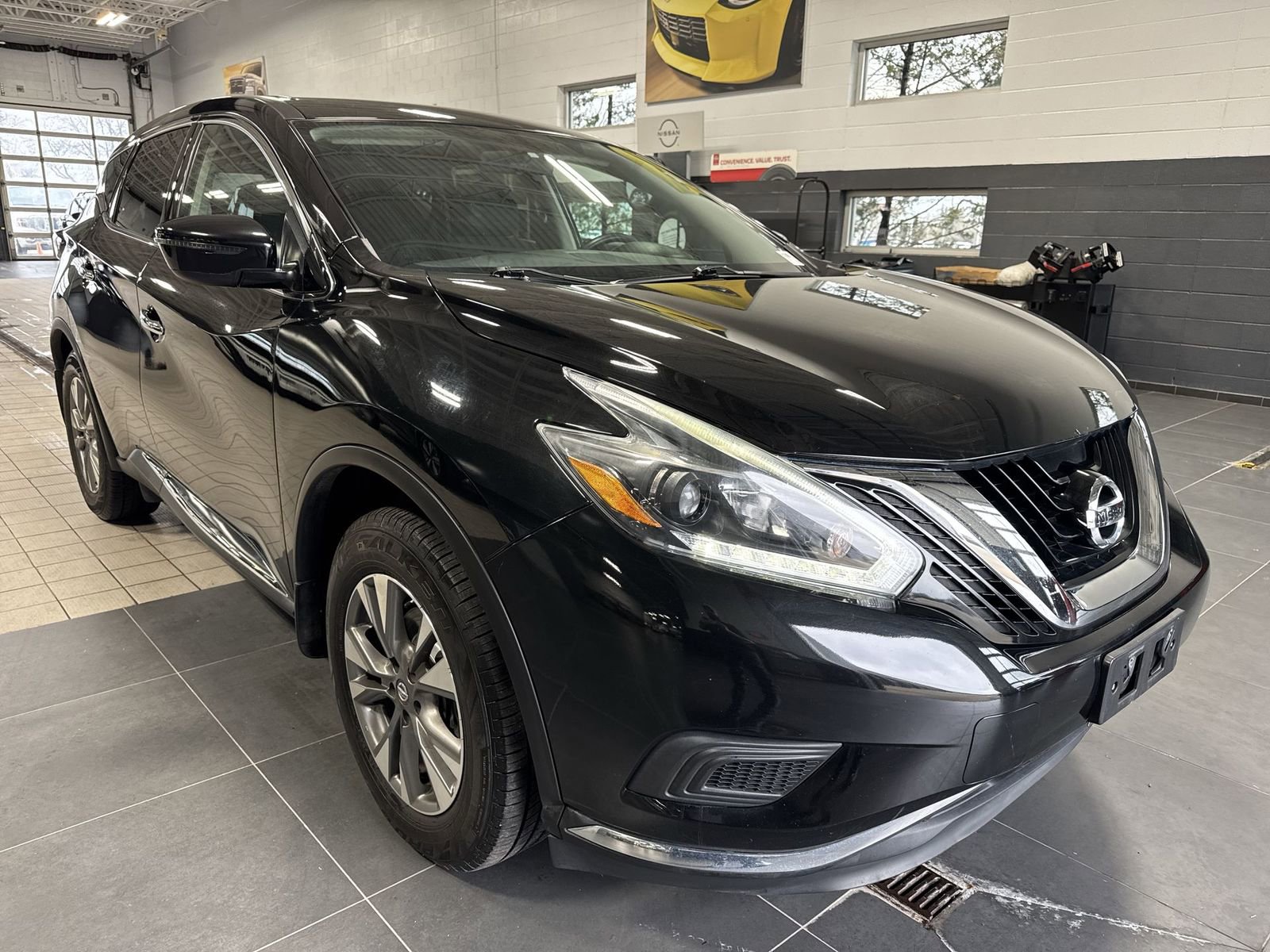 Certified 2018 Nissan Murano S image 10