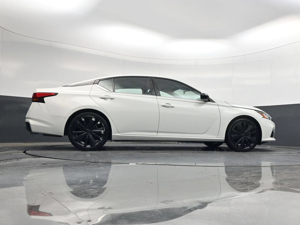 Used 2022 Nissan Altima 2.5 SR FWD image 47