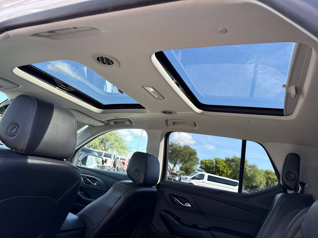 Used 2018 Chevrolet Traverse Premier w/ Redline Edition FWD image 8
