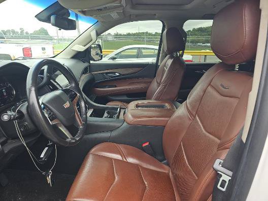 Used 2020 Cadillac Escalade Premium Luxury AWD/4WD image 3
