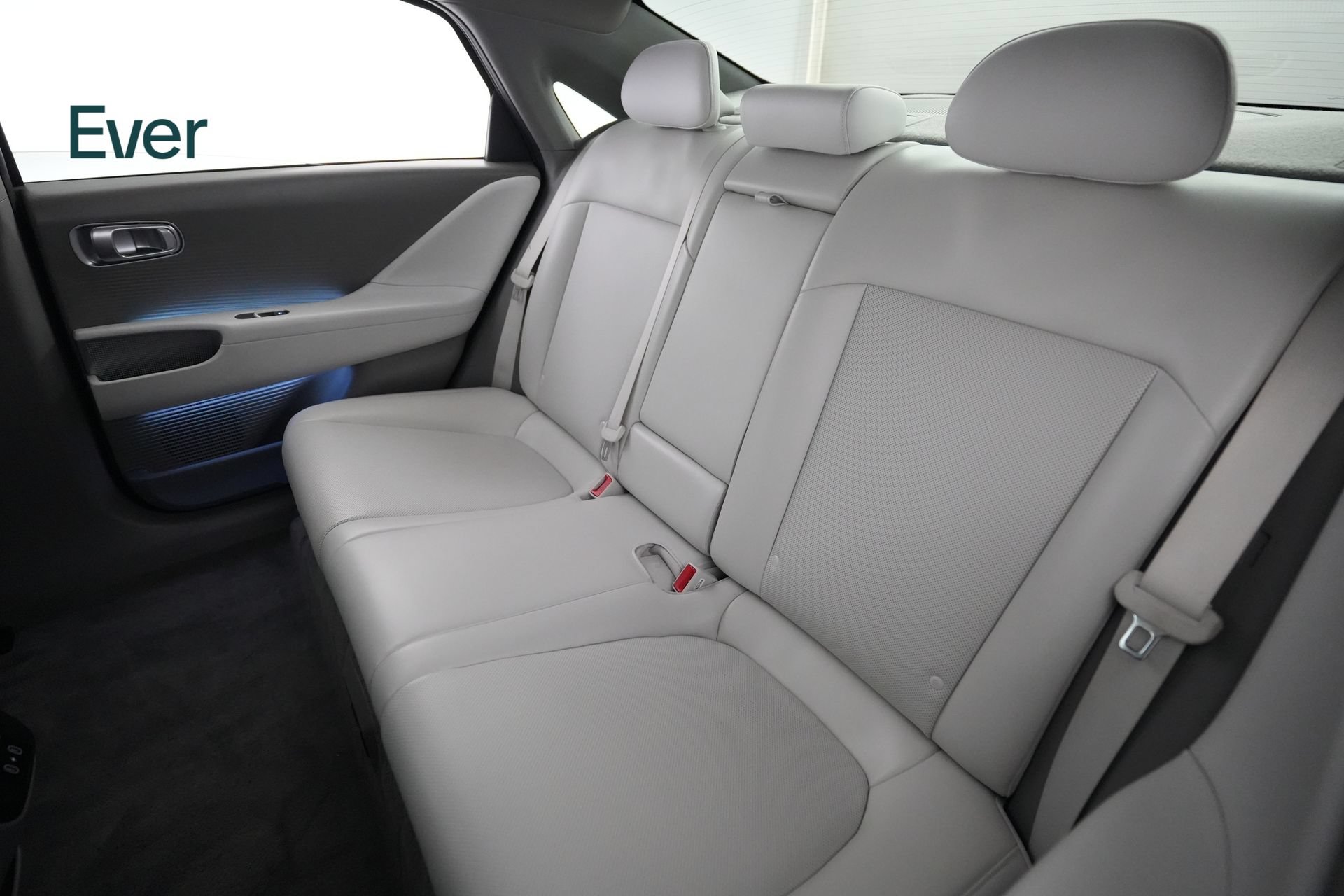 Used 2024 Hyundai Ioniq 6 Limited RWD image 24