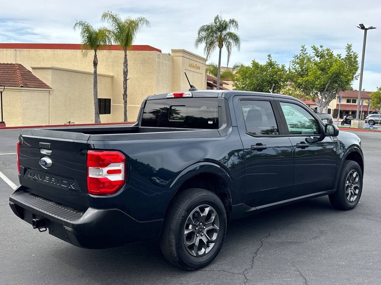Used 2022 Ford Maverick XLT w/ XLT Luxury Package FWD image 6