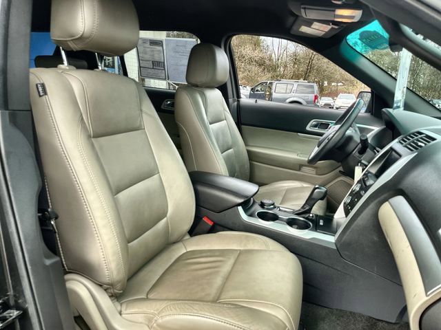 Used 2015 Ford Explorer XLT w/ Equipment Group 202A image 27