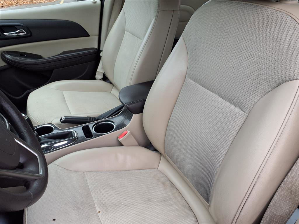 Used 2014 Chevrolet Malibu LT w/ Power Convenience Package image 3