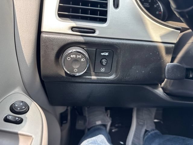 Used 2007 Chevrolet Monte Carlo LT FWD image 30