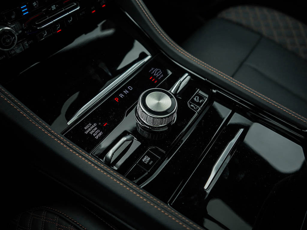 New 2025 Jeep Grand Cherokee Summit image 26