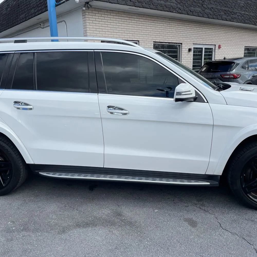 Used 2017 Mercedes-Benz GLS 550 4MATIC image 11