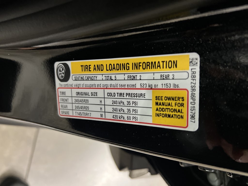 Certified 2023 Buick Envision Avenir AWD/4WD image 24