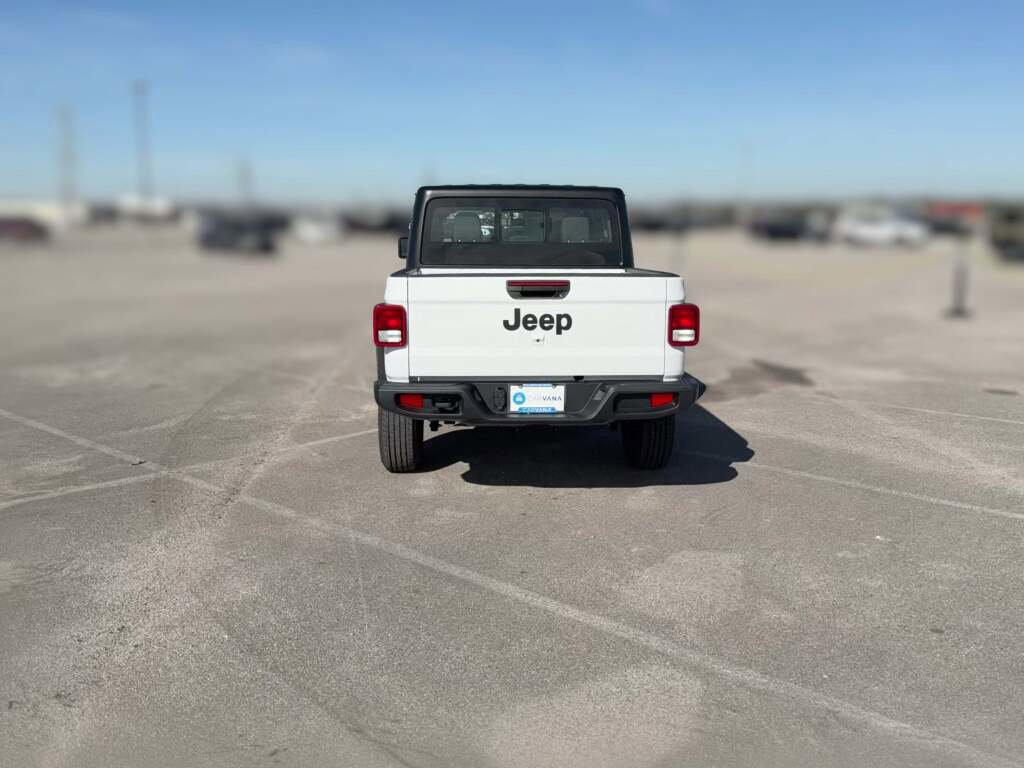 New 2026 Jeep Gladiator Sport image 10