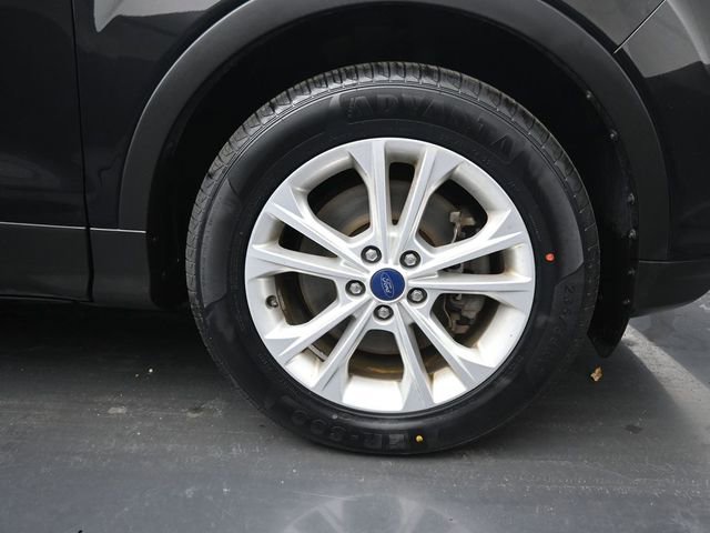 Used 2017 Ford Escape SE image 43