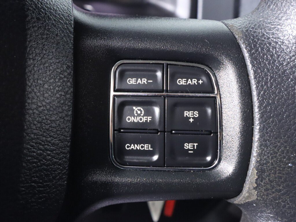Used 2018 RAM 1500 Express w/ Express Value Package AWD/4WD image 13