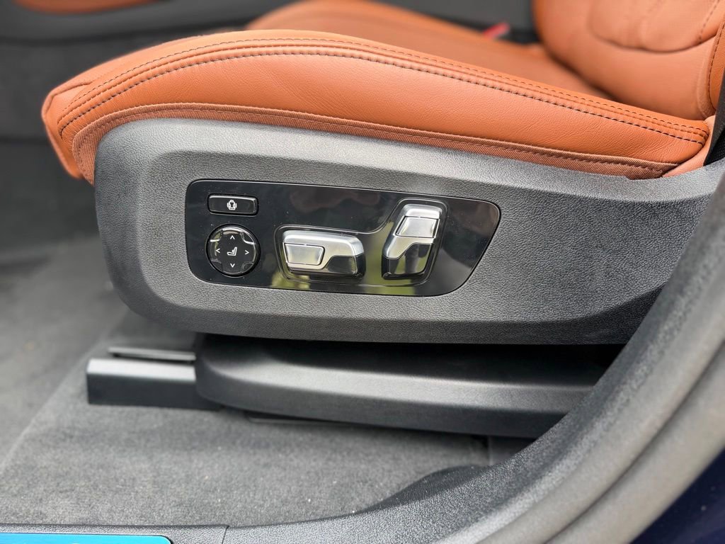 New 2027 BMW X6 xDrive40i AWD/4WD image 17