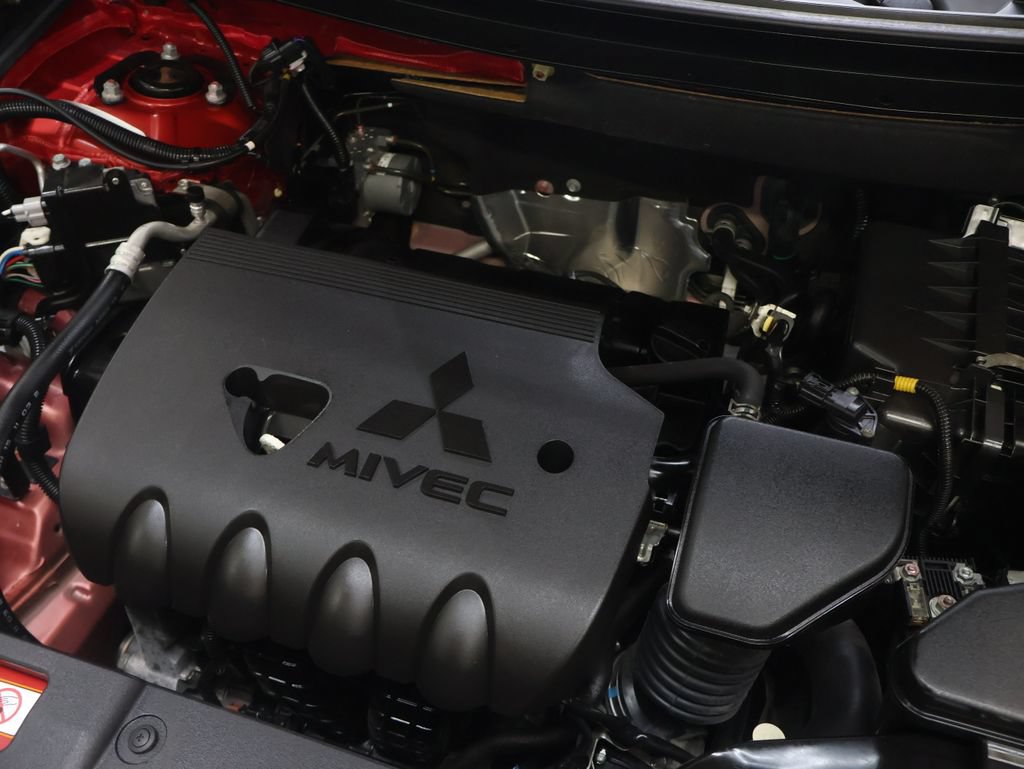 Used 2020 Mitsubishi Outlander ES FWD image 27
