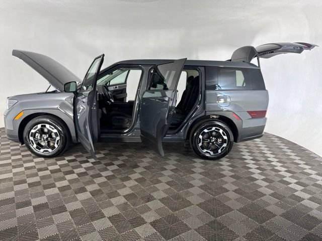 Used 2025 Hyundai Santa Fe SE AWD/4WD image 9