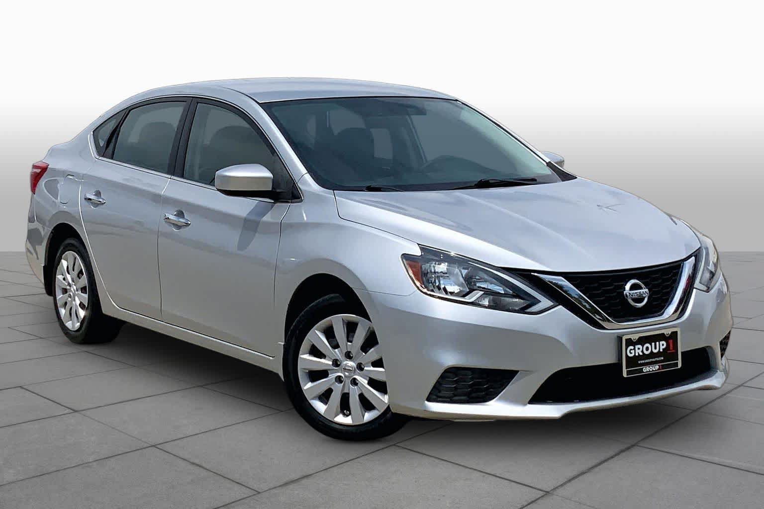 Used 2016 Nissan Sentra SV FWD image 3
